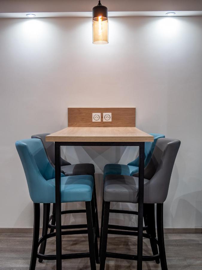 Contact Hotel Restaurant Bleu France - Eragny Cergy Экстерьер фото